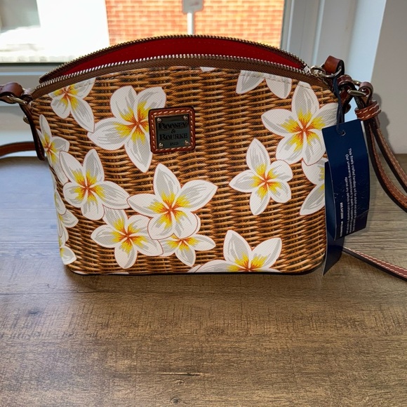 Dooney & Bourke Plumeria Suki Crossbody Purse NWT - Picture 5 of 5